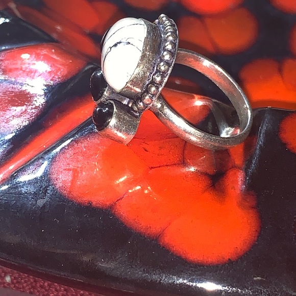 Beautiful black onyx with white turquoise sterling silver - Picture 7 of 9